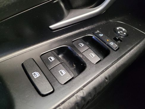 Used 2021 Hyundai Elantra SEL FWD image 27