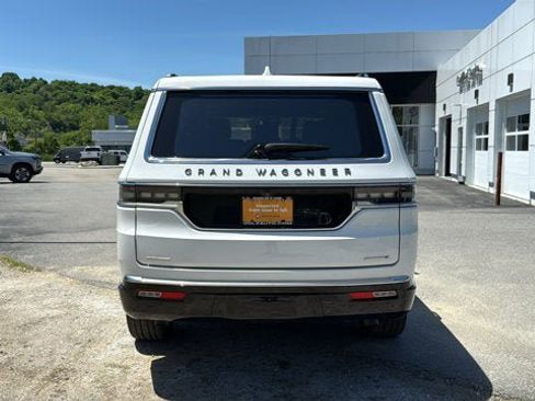 Certified 2023 Jeep Grand Wagoneer Series III AWD/4WD image 7