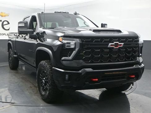 New 2026 Chevrolet Silverado 2500 ZR2 w/ LPO, Dark Essentials Package AWD/4WD image 29