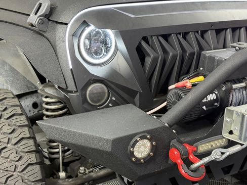 Used 2014 Jeep Wrangler Unlimited Rubicon w/ Dual Top Group image 7