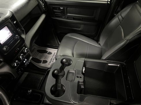 Used 2022 RAM 2500 Tradesman w/ Chrome Appearance Group image 40