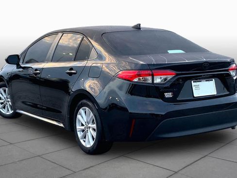 Used 2024 Toyota Corolla LE FWD image 11