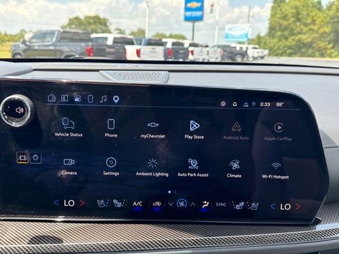 Used 2025 Chevrolet Traverse High Country w/ LPO, Floor Liner Package FWD image 27