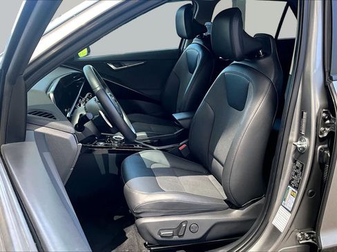 Used 2024 Kia Niro Wind FWD image 7