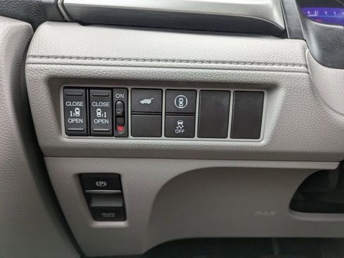 Used 2024 Honda Odyssey EX-L image 21