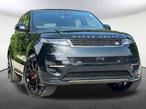 Used 2024 Land Rover Range Rover Sport Dynamic SE AWD/4WD image 2
