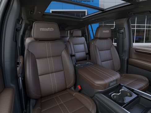 New 2026 Chevrolet Suburban High Country RWD image 17