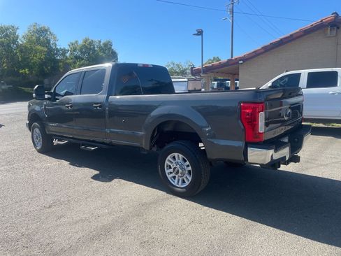 Used 2018 Ford F350 XLT AWD/4WD image 3