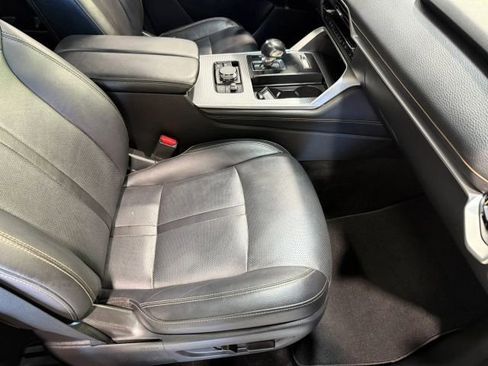 Used 2025 MAZDA CX-90 3.3 Turbo w/ Preferred Package AWD/4WD image 30