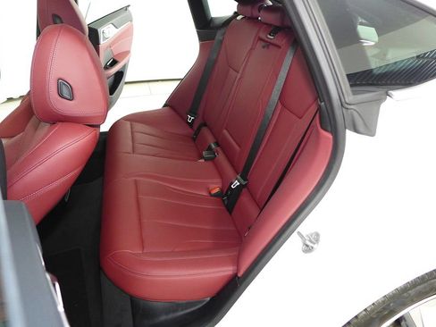 Used 2023 BMW i4 eDrive35 RWD image 21