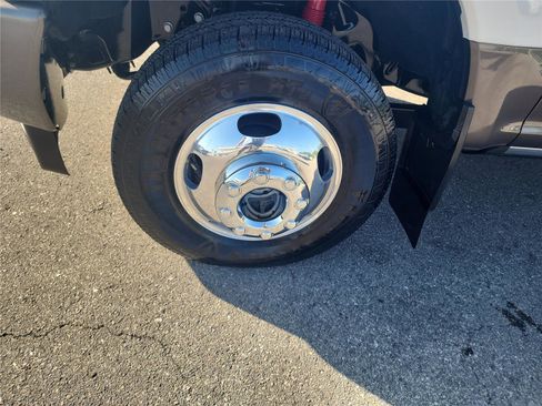 Used 2017 Ford F350 King Ranch w/ King Ranch Ultimate Package image 9