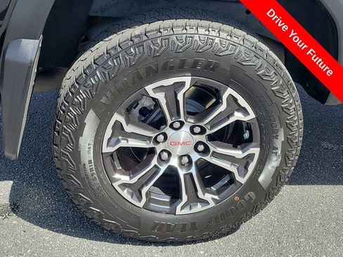 Used 2023 GMC Canyon AT4 w/ AT4 Premium Package AWD/4WD image 29