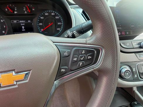 Used 2020 Chevrolet Malibu LS FWD image 32