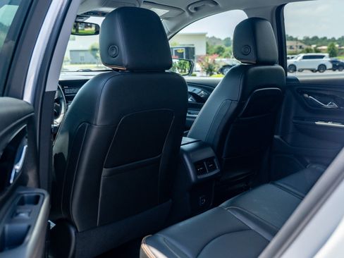 Used 2023 GMC Terrain AT4 AWD/4WD image 12