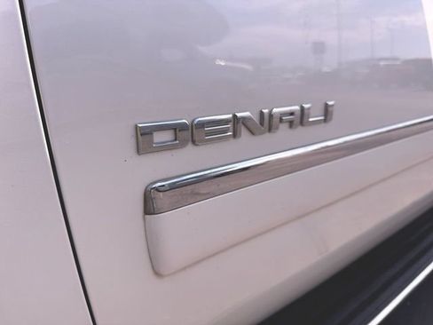 Used 2014 GMC Yukon Denali AWD/4WD image 30