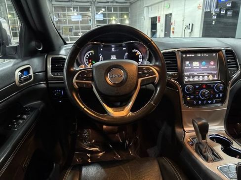 Used 2016 Jeep Grand Cherokee Limited w/ Luxury Group II AWD/4WD image 37