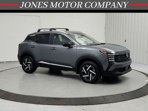 New 2026 Nissan Kicks SV w/ Cold Weather Package image 1