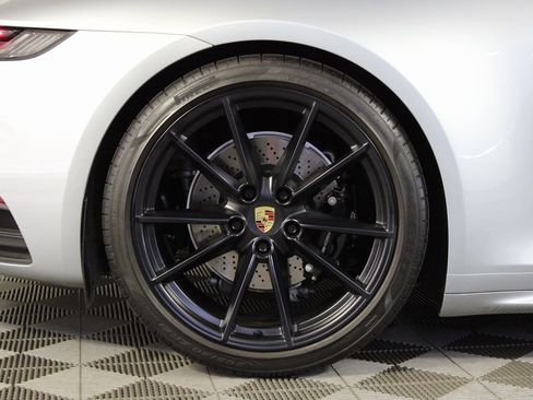 Used 2022 Porsche 911 Carrera S image 38