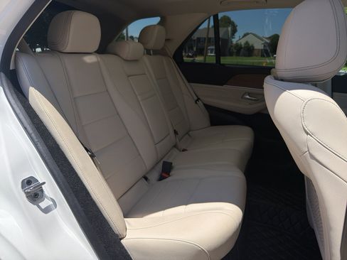 Used 2024 Mercedes-Benz GLE 450 4MATIC image 18