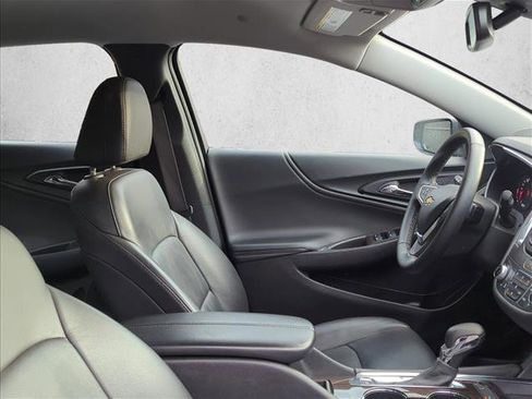 Used 2024 Chevrolet Malibu LT image 24