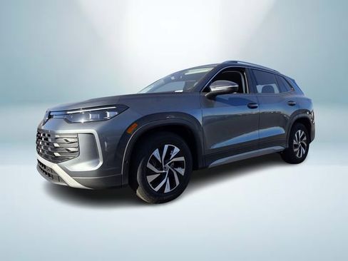 New 2026 Volkswagen Tiguan S image 2