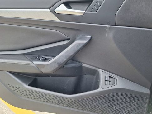 Used 2023 Volkswagen Jetta SE w/ Panoramic Sunroof Package FWD image 19
