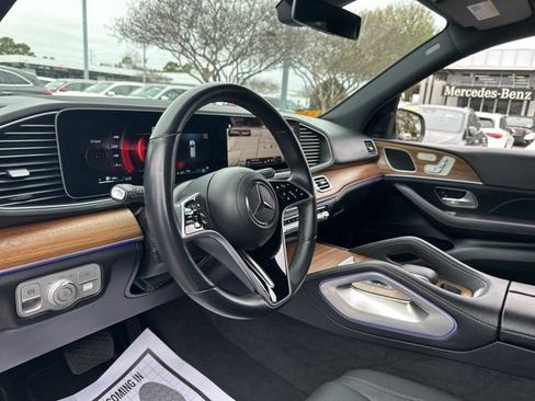 Certified 2025 Mercedes-Benz GLE 450 4MATIC image 18