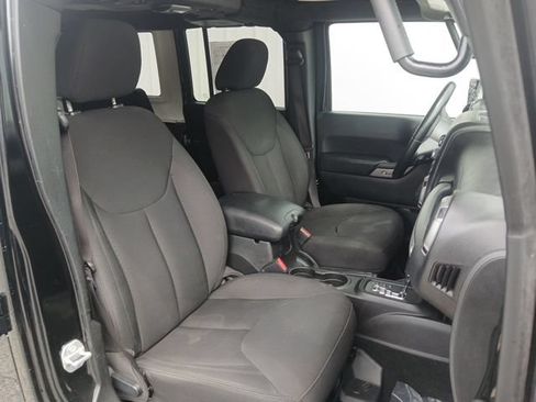 Used 2017 Jeep Wrangler Unlimited Sport w/ Quick Order Package 24S AWD/4WD image 28