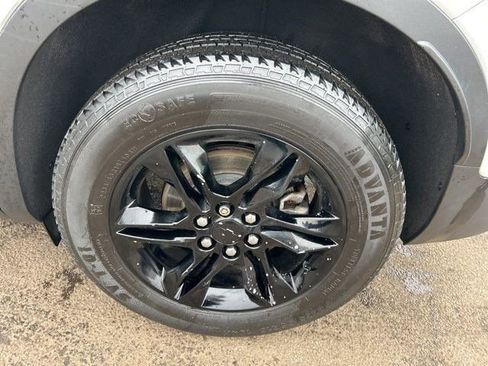 Used 2020 Chevrolet Blazer LT image 47