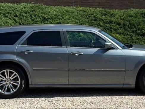 Used 2006 Dodge Magnum R/T RWD image 5