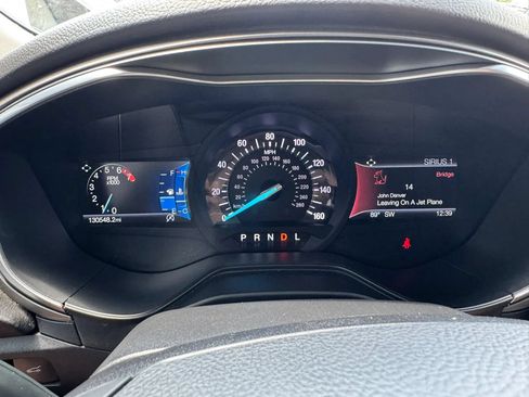 Used 2020 Ford Fusion SE FWD image 49