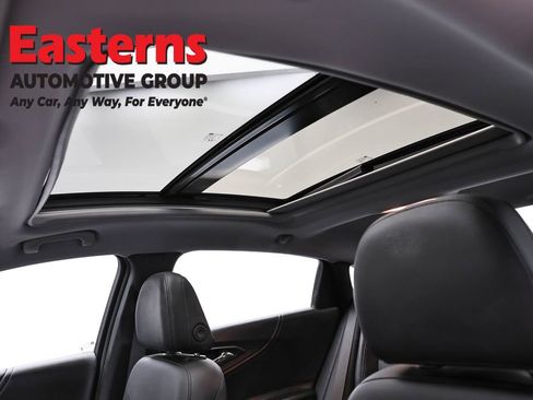 Used 2022 Chevrolet Malibu LT w/ Leather Package FWD image 33