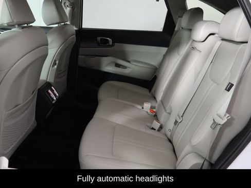 Used 2025 Kia Sorento S FWD image 14