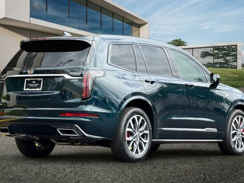 New 2025 Cadillac XT6 Sport image 4