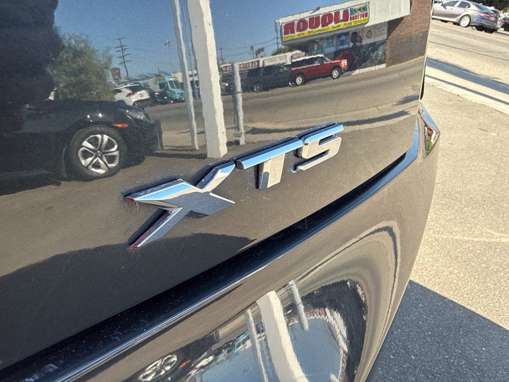 Used 2014 Cadillac XTS Luxury w/ Driver Awareness Package FWD image 7