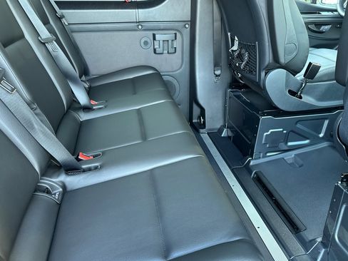 Used 2025 Mercedes-Benz Sprinter 2500 image 12