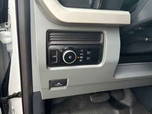 Certified 2024 Ford F250 XL w/ XL Chrome Package AWD/4WD image 29