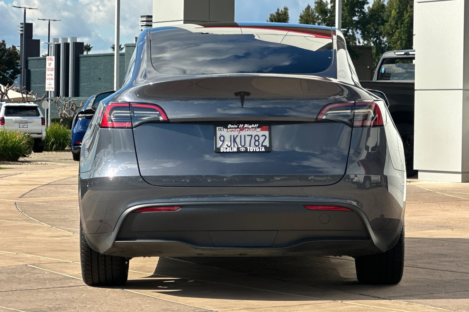 Used 2023 Tesla Model Y Long Range AWD/4WD image 5