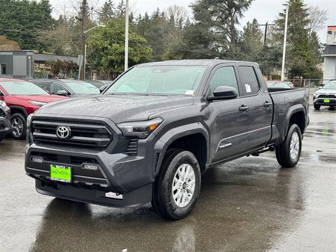 New 2026 Toyota Tacoma SR5 image 3