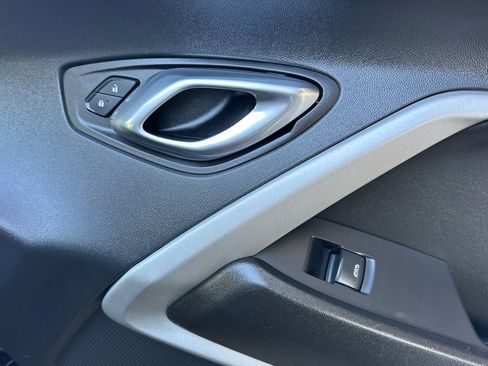 Certified 2023 Chevrolet Camaro LT image 21