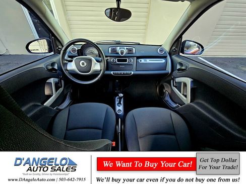 Used 2013 smart fortwo pure image 16