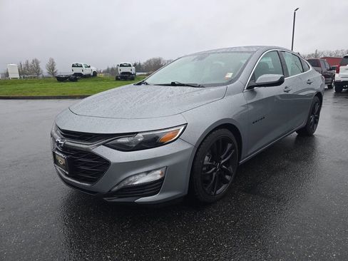 Used 2024 Chevrolet Malibu LT w/ Sport Edition image 7