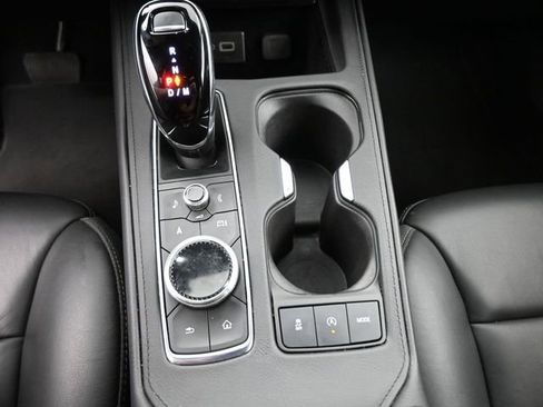 Used 2024 Cadillac XT4 Premium Luxury image 4