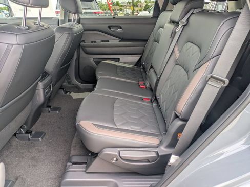 New 2026 Nissan Pathfinder Platinum w/ Cargo Package FWD image 25