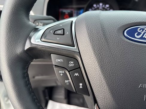 Used 2024 Ford Edge SEL w/ Convenience Package image 25