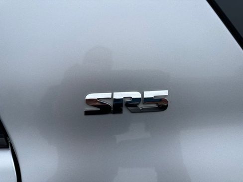 Used 2013 Toyota 4Runner SR5 image 11