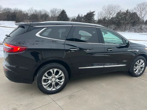 Used 2020 Buick Enclave Avenir w/ Avenir Technology Package image 6
