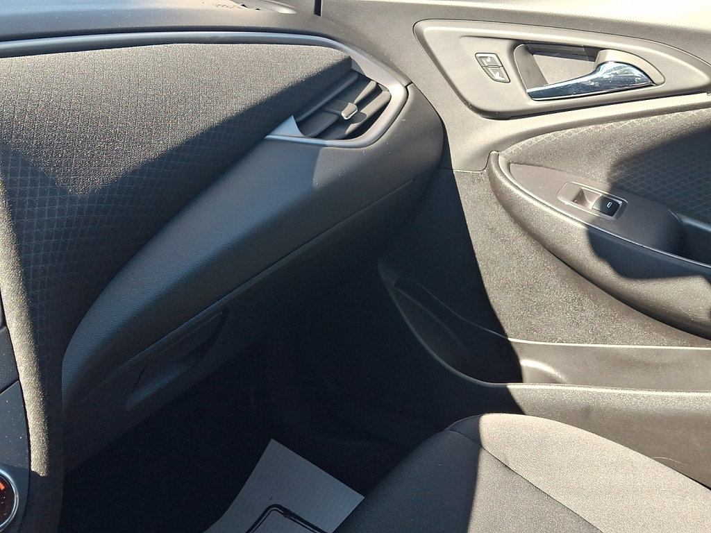 Used 2025 Chevrolet Malibu LT FWD image 35