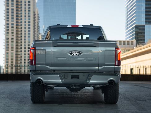 Used 2025 Ford F150 Lariat w/ Equipment Group 502A High image 11