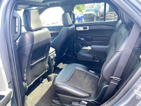 Used 2023 Ford Explorer ST w/ Equipment Group 401A AWD/4WD image 10